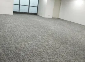 Proyek Proyek Kantor Kuningan, Jakarta<br>Karpet Tile Lisbon LN-412 Grey<br>Total Pemasangan : 175 M2 2 ~blog/2023/7/22/whatsapp_image_2023_07_18_at_14_24_51_1